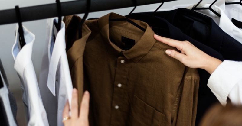 Guarda-roupa de trabalho: como montar?