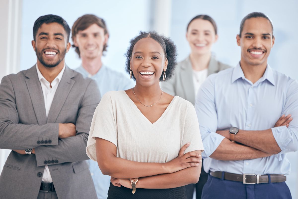 Há normas para uso de uniformes na empresa?