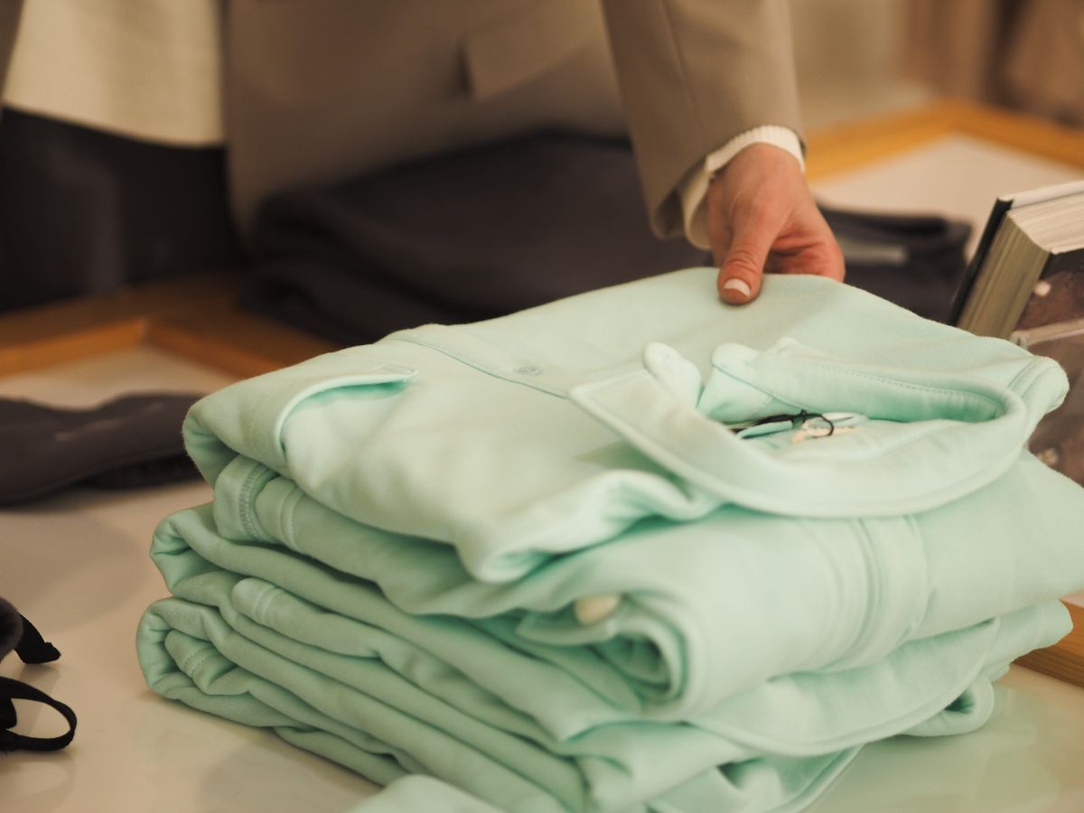 O que considerar na escolha do tecido de uniforme profissional?